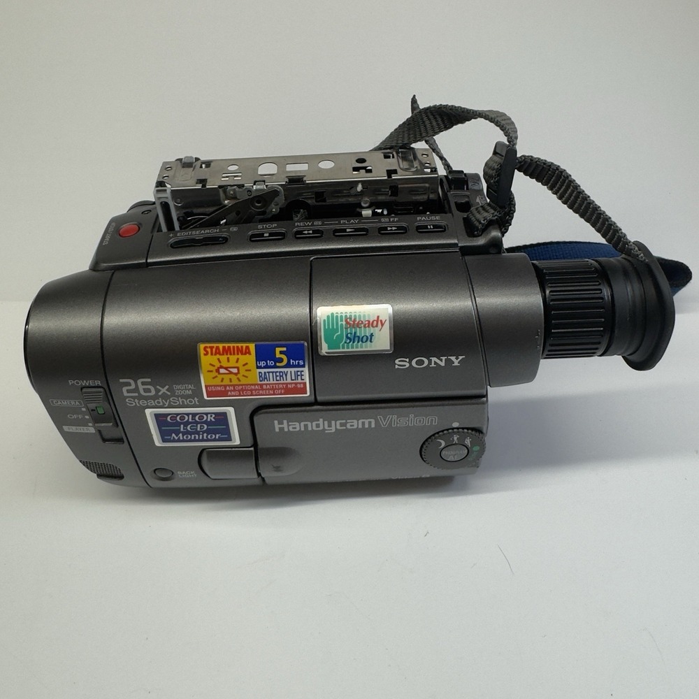 Sony CCD-TRV22 Handycam Video8 8mm Camcorder For Parts or Repair Vintage